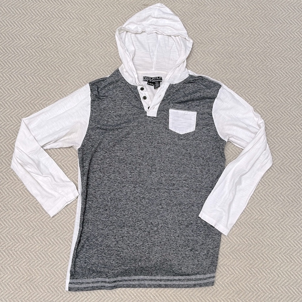 DISTORTION Hooded Long-Sleeve Henley